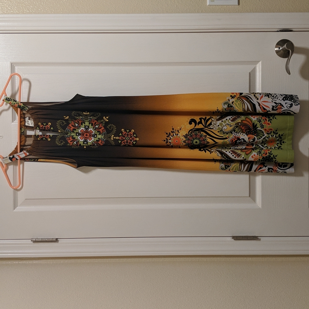 Beautiful summer dress size L 40" long
